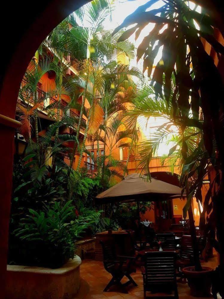 Boutique Hotel Palacio Санто-Доминго Экстерьер фото
